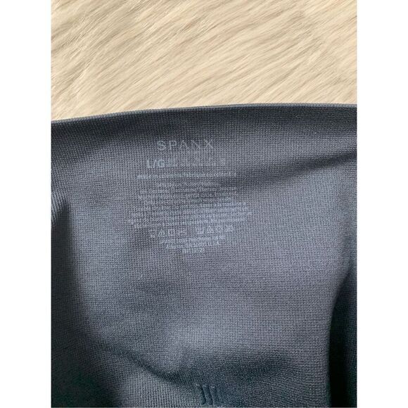 SPANX Look At Me Now Camo Crop Seamless Leggings Size Large - Picture 4 of 4